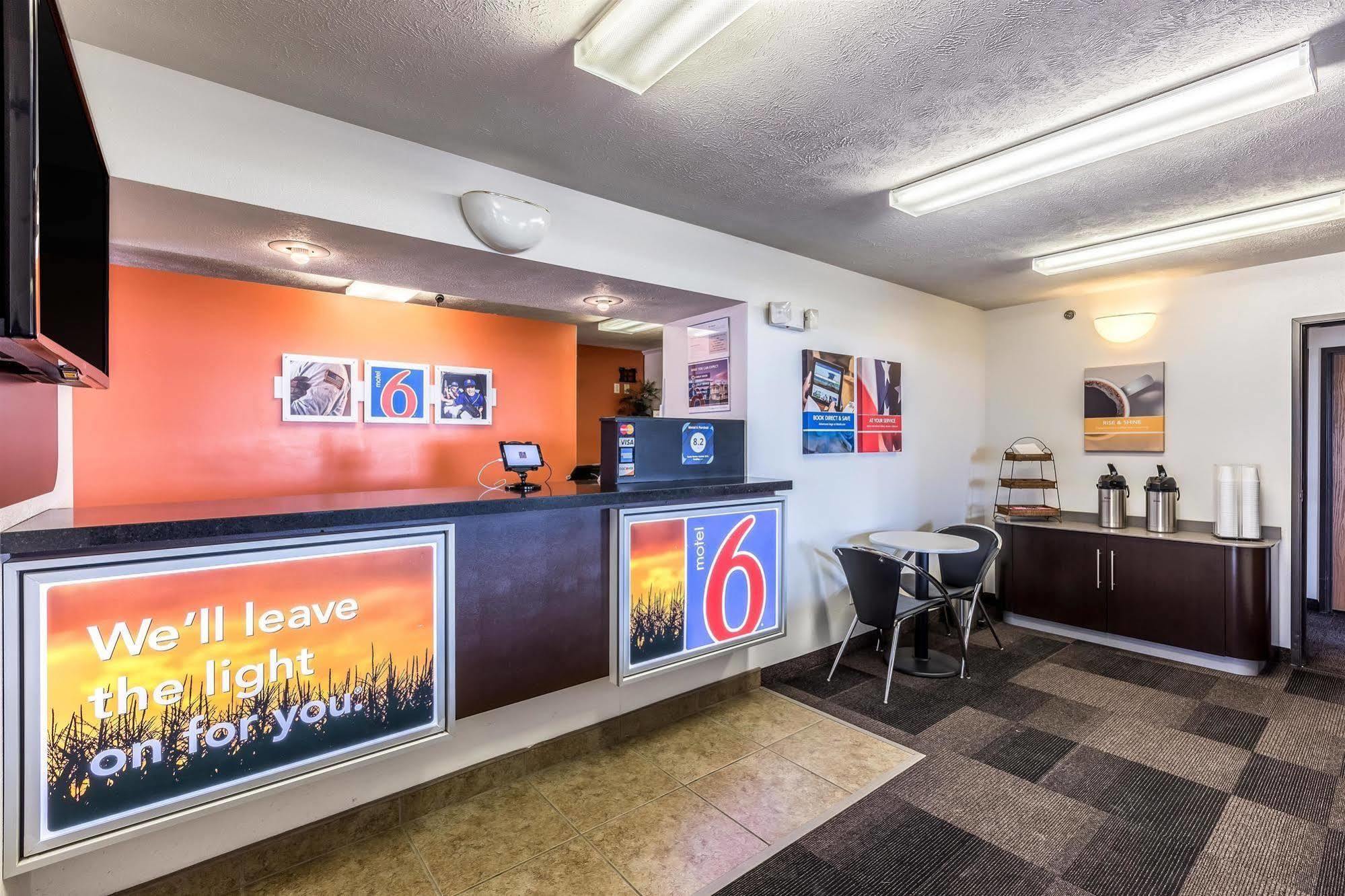 Motel 6 Percival Ia Exterior photo