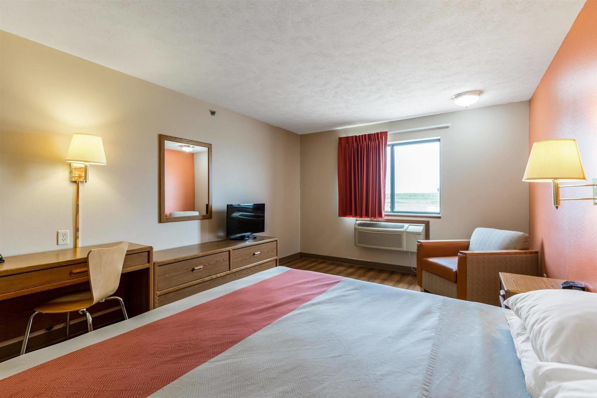 Motel 6 Percival Ia Exterior photo