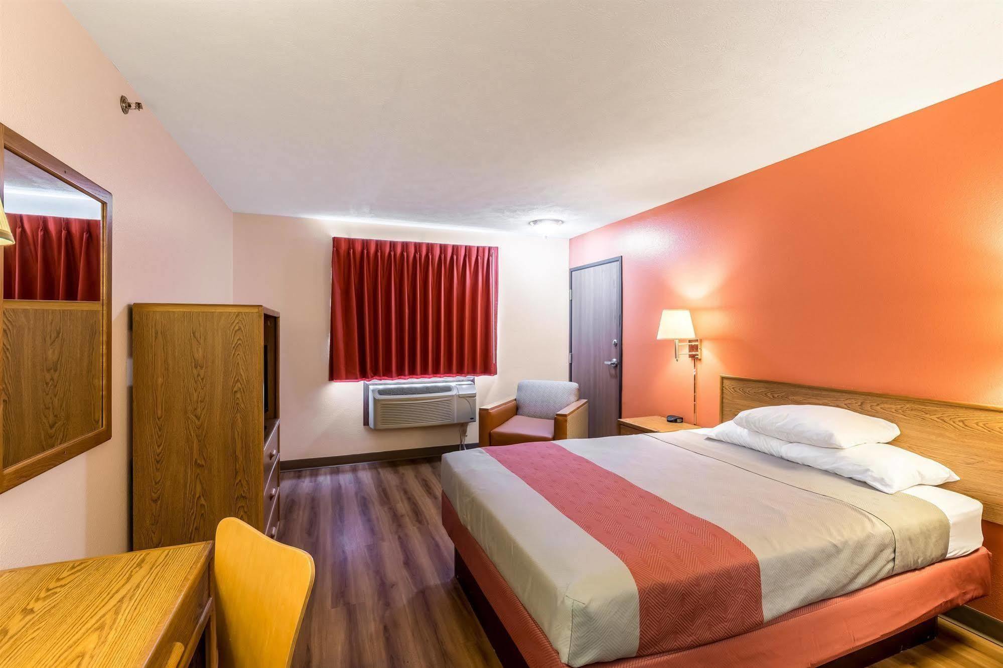 Motel 6 Percival Ia Exterior photo